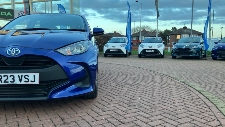 Toyota Yaris 1.5 Hybrid Icon 5dr CVT Hybrid Hatchback